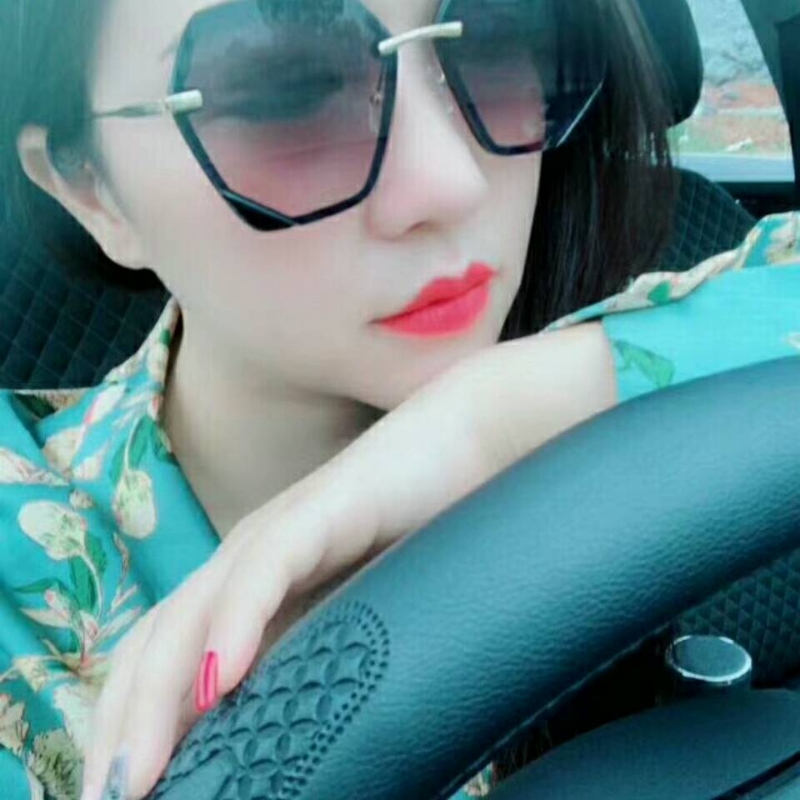 Emily的第三张照片--广州王婆说媒