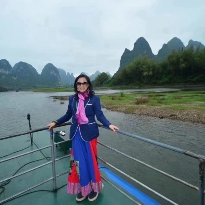 julia的第一张照片--广州王婆说媒
