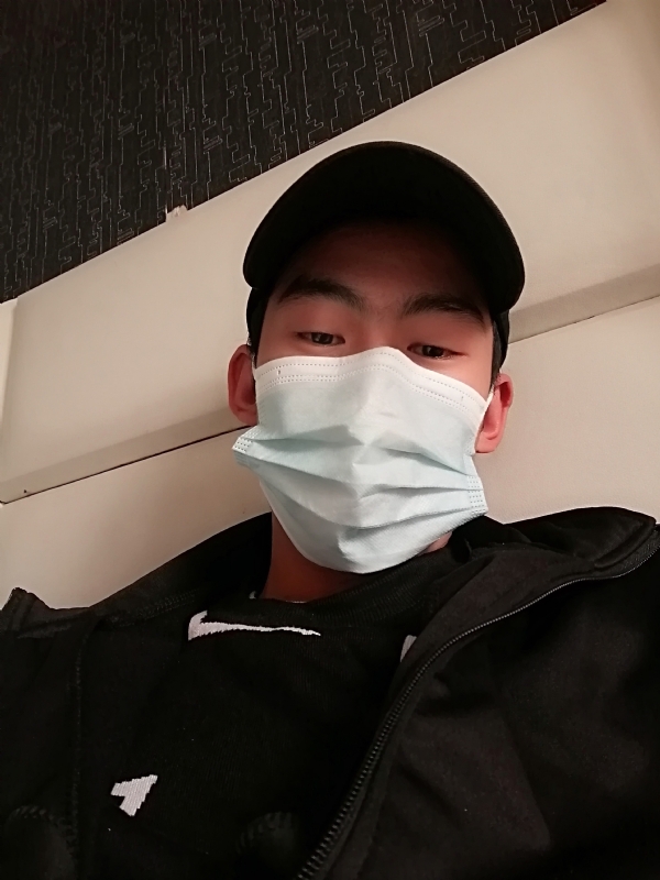 孤单的第一张照片--广州王婆说媒