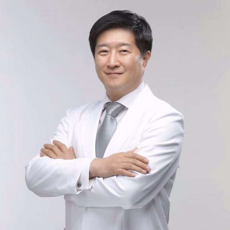 王伟的第四张照片--广州王婆说媒